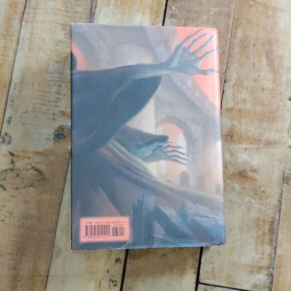 Harry Potter And The Deathly Hallows Book J K Rowling Hard Cover - Picture 8 of 13